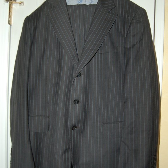 Dormeuil Wool Custom Grey Pin Stripe Suit - Picture 4 of 8
